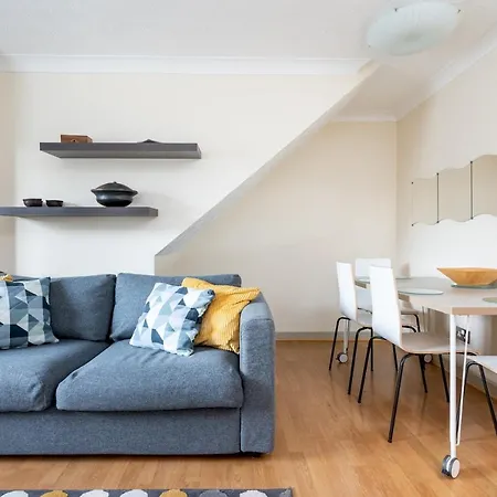 Lovely Townhouse With Parking - Pass The Keys York Exterior photo