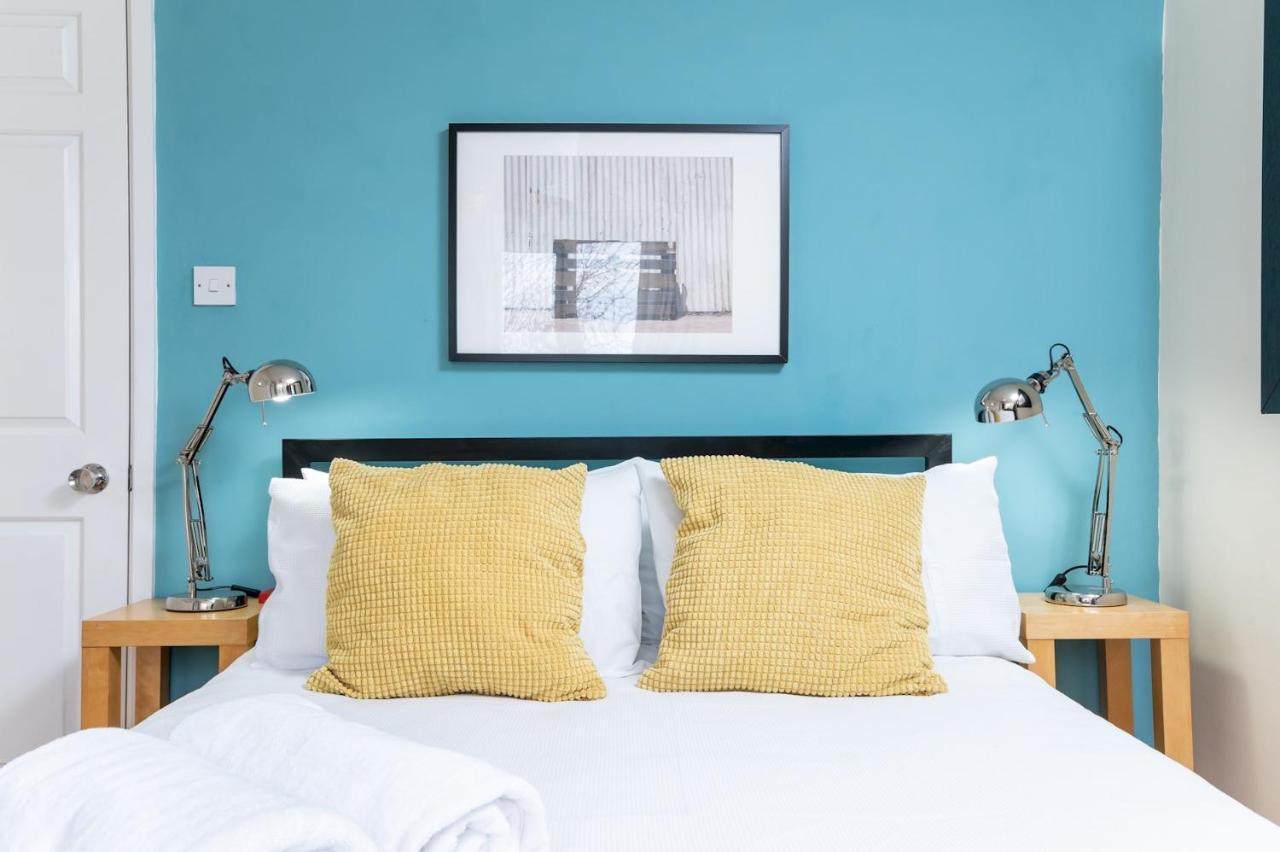 Holiday home Lovely Townhouse With Parking - Pass The Keys York
